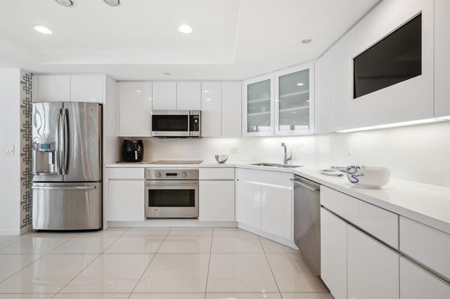2100 S Ocean Boulevard Ph 607n, Palm Beach, FL 33480