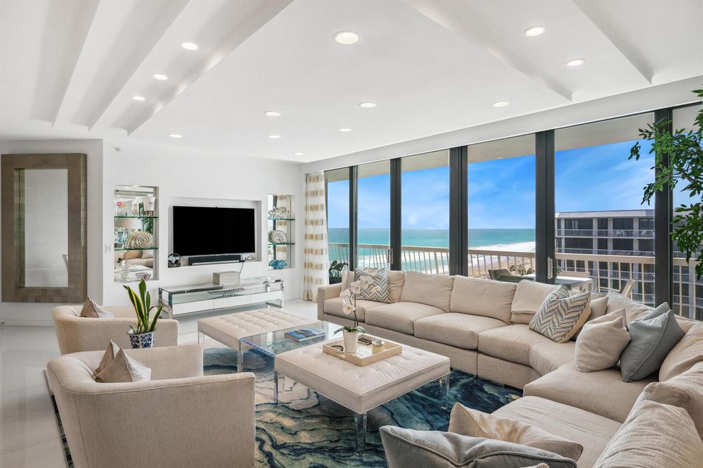 2100 S Ocean Boulevard Ph 607n, Palm Beach, FL 33480