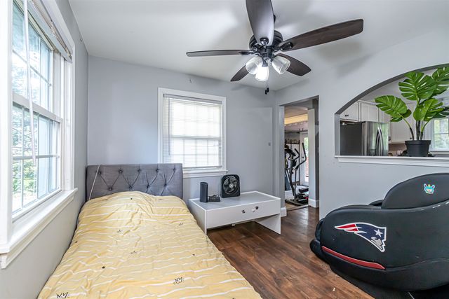 15 Linwood Avenue, Salem, NH 03079