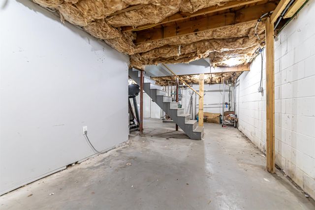 15 Linwood Avenue, Salem, NH 03079