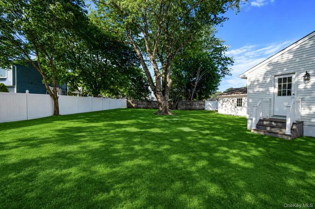 18 Joyce Drive, Riverhead, NY 11901
