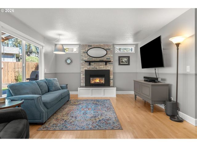 10105 Sw COQUILLE Dr, Tualatin, OR 97062