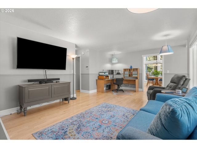 10105 Sw COQUILLE Dr, Tualatin, OR 97062