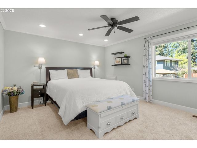 10105 Sw COQUILLE Dr, Tualatin, OR 97062