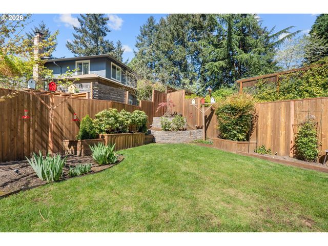 10105 Sw COQUILLE Dr, Tualatin, OR 97062