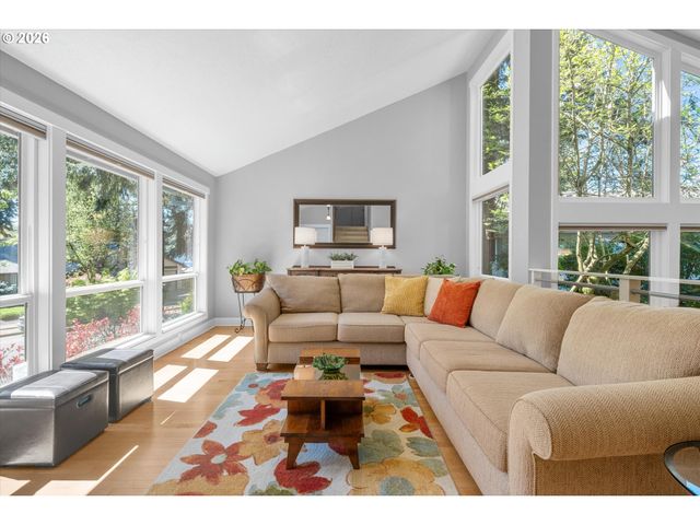 10105 Sw COQUILLE Dr, Tualatin, OR 97062