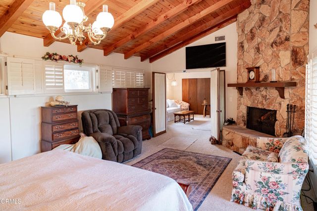 10872 Kings Road, Ventura, CA 93004