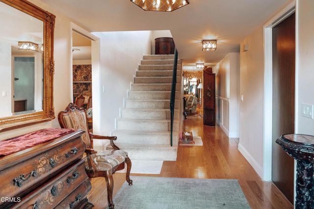 10872 Kings Road, Ventura, CA 93004