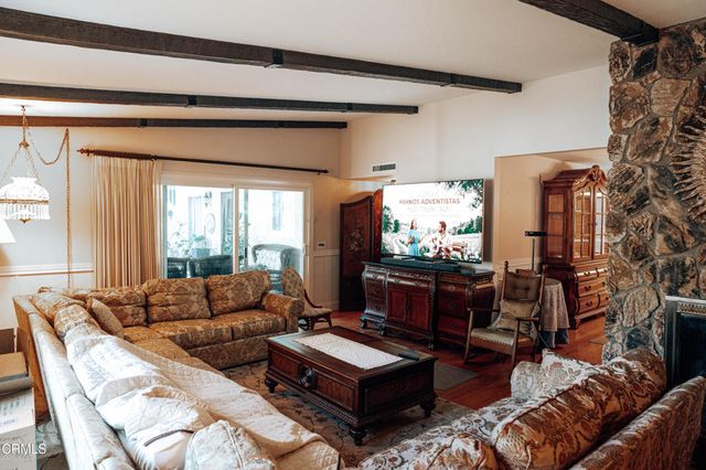 10872 Kings Road, Ventura, CA 93004