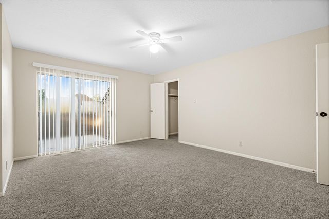 304 E Adoue Street, Alvin, TX 77511