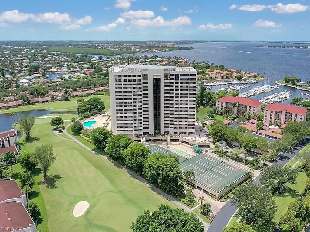 5260 S Landings DR 805, FORT MYERS, FL 33919 — exterior