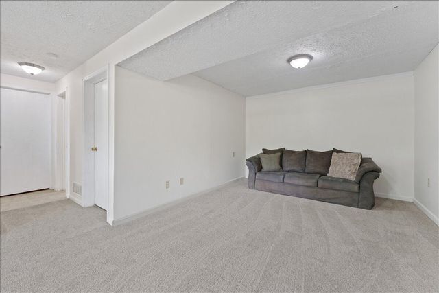 2616 Carre Place, Burlington, KY 41005