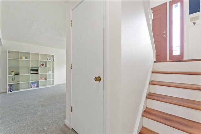2616 Carre Place, Burlington, KY 41005