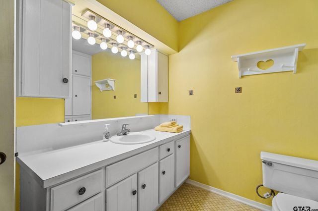 6940 FM 778, Hawkins, TX 75765