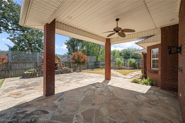 1548 Rockhurst Drive, Fort Smith, AR 72908