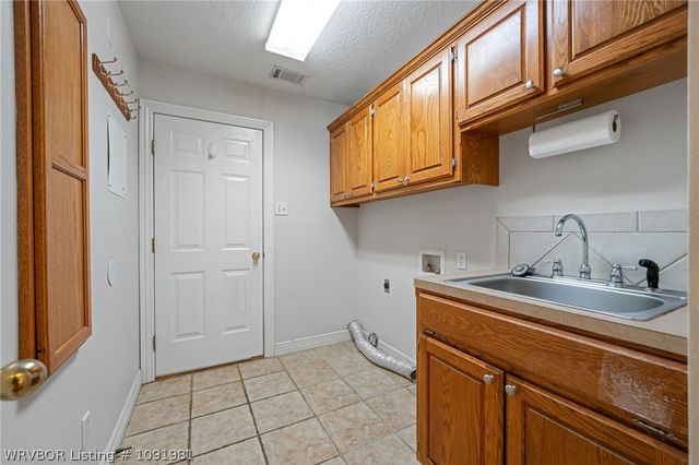 1548 Rockhurst Drive, Fort Smith, AR 72908