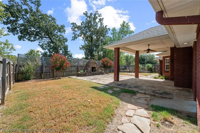 1548 Rockhurst Drive, Fort Smith, AR 72908