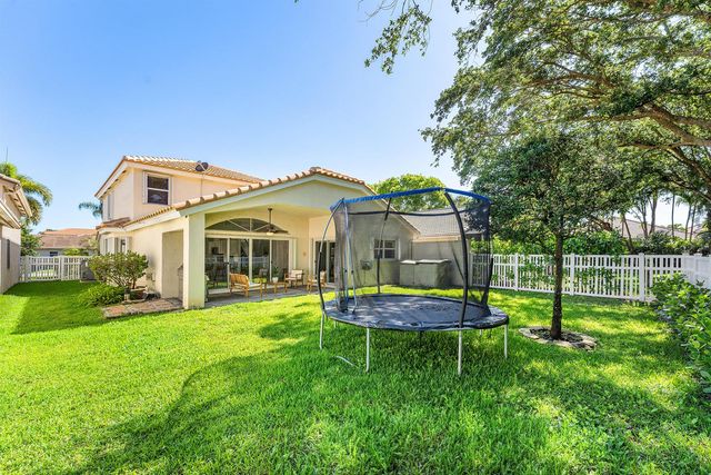 4245 Bluff Harbor Way, Wellington, FL 33449
