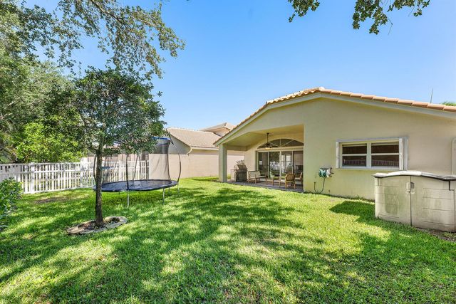 4245 Bluff Harbor Way, Wellington, FL 33449