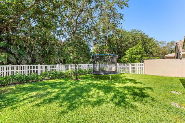 4245 Bluff Harbor Way, Wellington, FL 33449