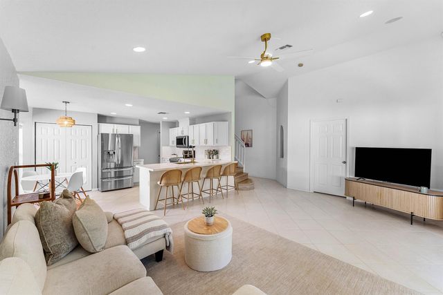 4245 Bluff Harbor Way, Wellington, FL 33449