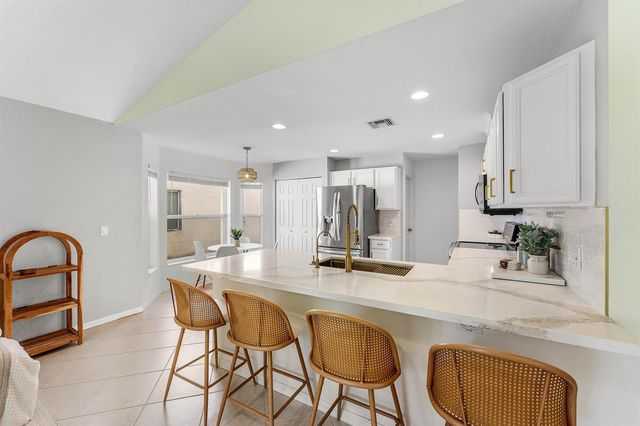 4245 Bluff Harbor Way, Wellington, FL 33449