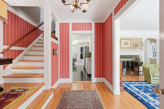 39 Otsego Road, Worcester, MA 01609