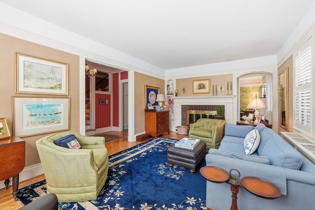 39 Otsego Road, Worcester, MA 01609