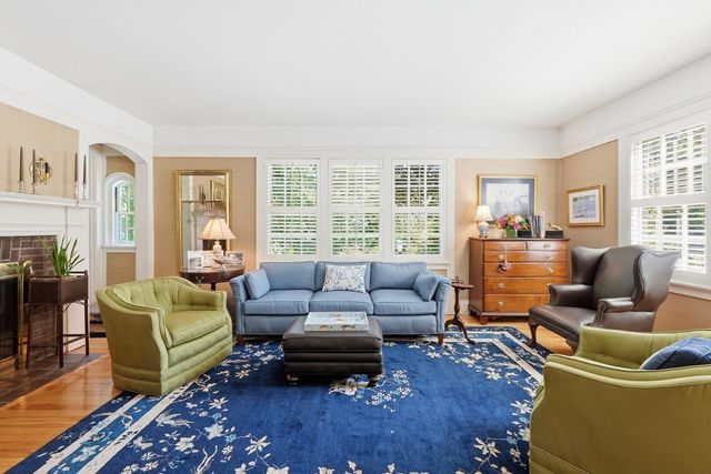 39 Otsego Road, Worcester, MA 01609