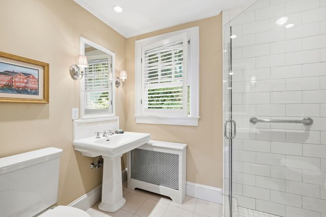 39 Otsego Road, Worcester, MA 01609