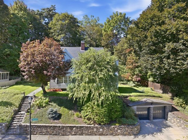 39 Otsego Road, Worcester, MA 01609