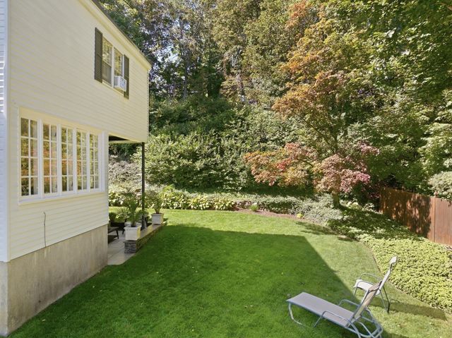 39 Otsego Road, Worcester, MA 01609