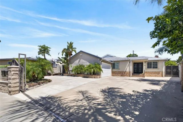 14827 Dearborn Street, Panorama City, CA 91402
