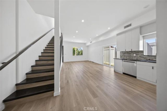 14827 Dearborn Street, Panorama City, CA 91402