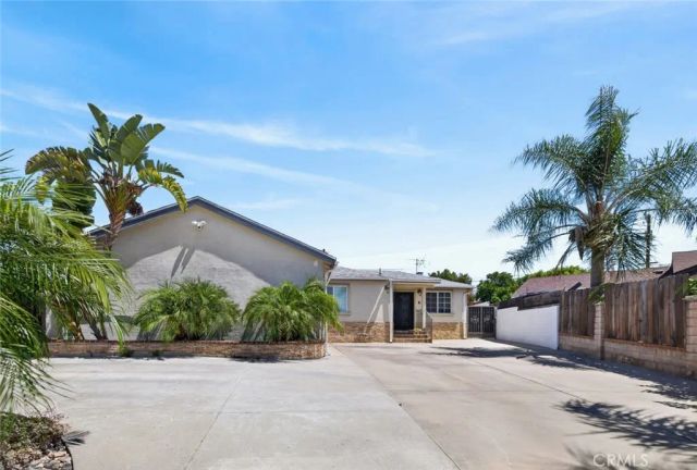 14827 Dearborn Street, Panorama City, CA 91402