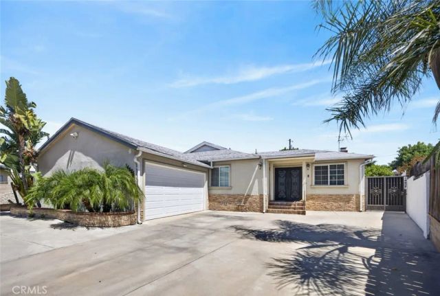 14827 Dearborn Street, Panorama City, CA 91402