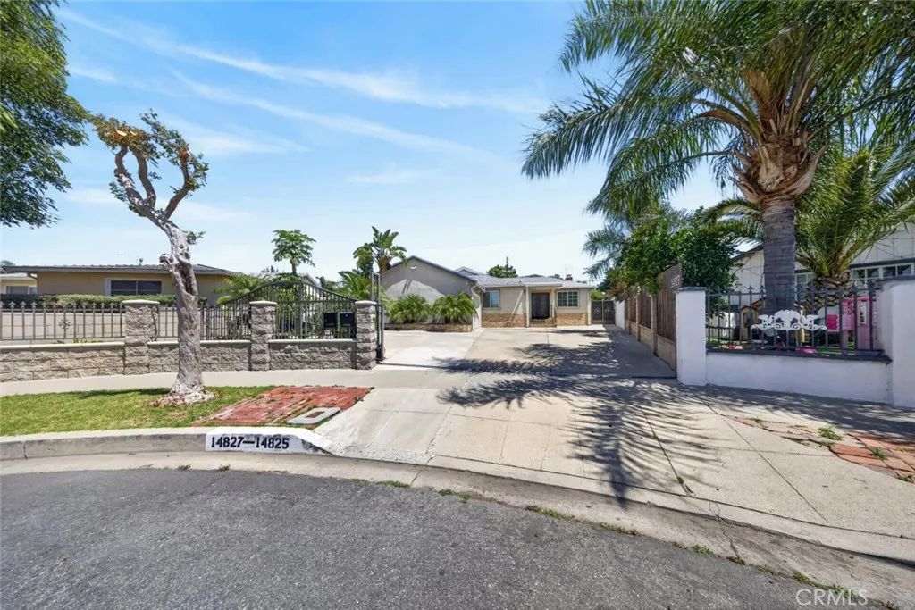 14827 Dearborn Street, Panorama City, CA 91402