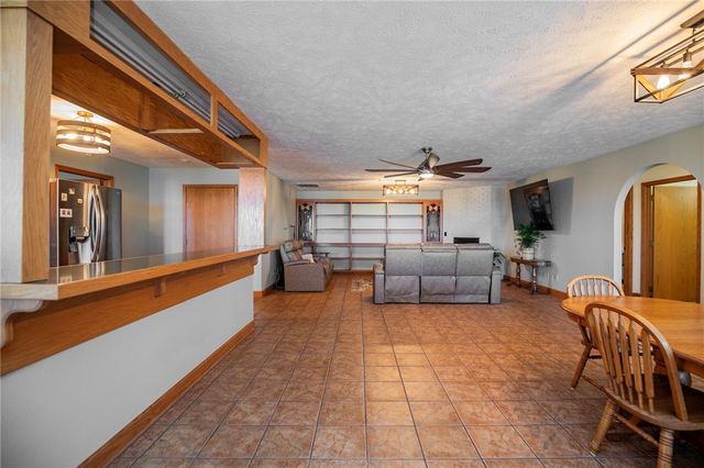 169 Mulberry Lane, Eureka Springs, AR 72631