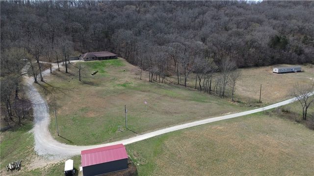 169 Mulberry Lane, Eureka Springs, AR 72631