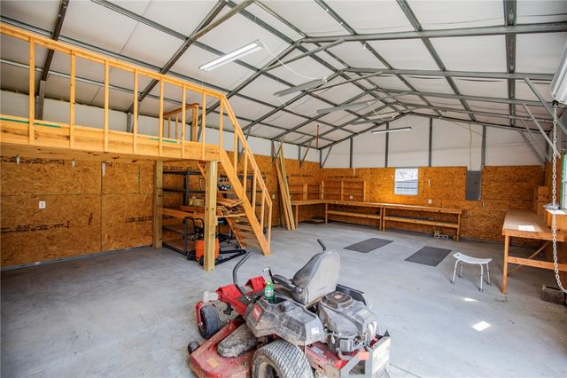 169 Mulberry Lane, Eureka Springs, AR 72631