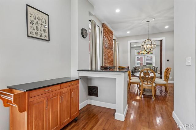 4367 Enright Avenue, St Louis, MO 63108