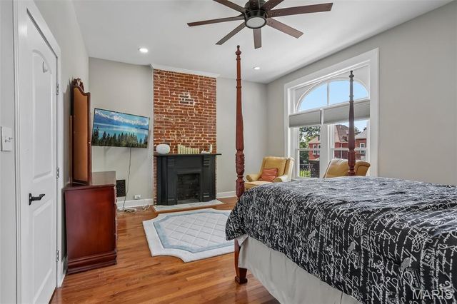 4367 Enright Avenue, St Louis, MO 63108