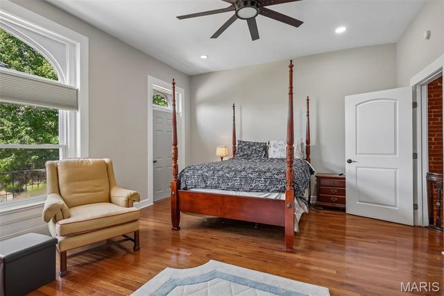 4367 Enright Avenue, St Louis, MO 63108