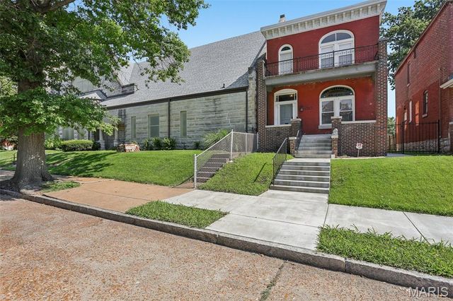4367 Enright Avenue, St Louis, MO 63108