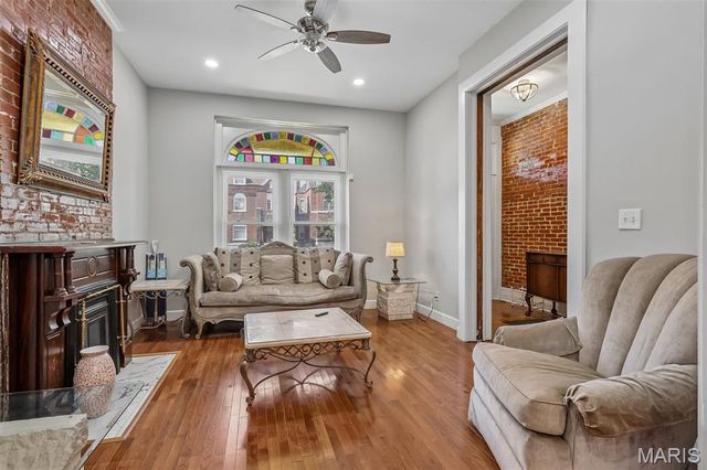 4367 Enright Avenue, St Louis, MO 63108