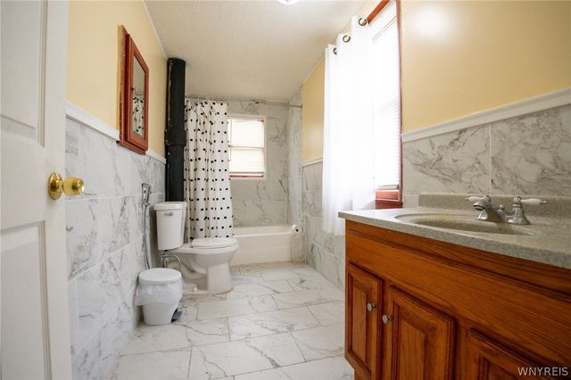 98 Hedley Street, Cheektowaga, NY 14206