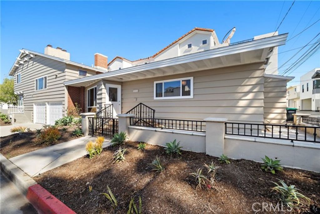 3212 2nd, Corona Del Mar (newport Beach), CA 92625