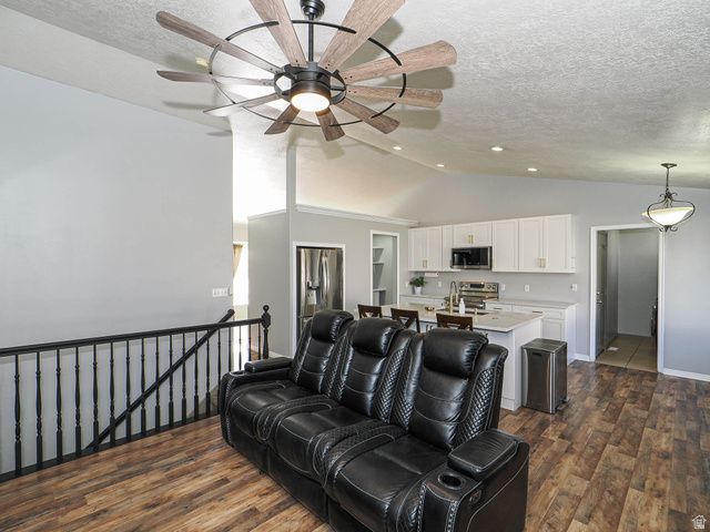 13830 S LITTLE WATER PEAK DR, Riverton, UT 84096