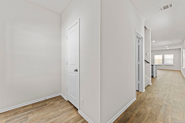 211 Lucy Landing, San Antonio, TX 78245