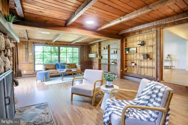 704 TIMBER LN, West Chester, PA 19380